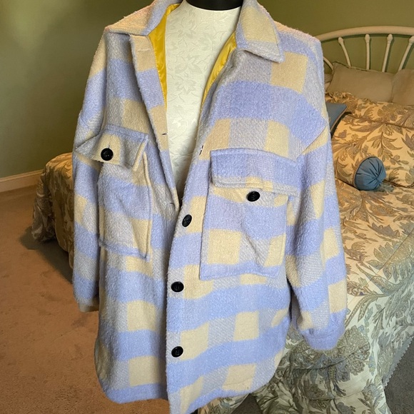 Shein shacket. Cool color combo - Picture 1 of 3